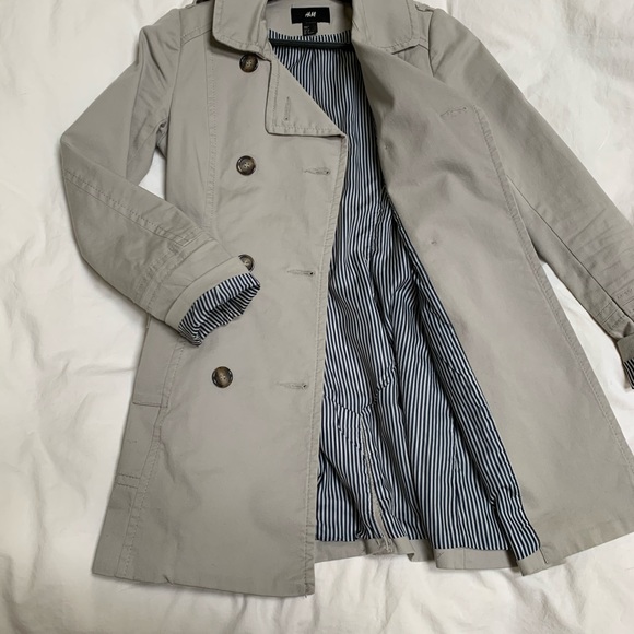 H&M Khaki Trench Coat w tortoise buttons - Picture 3 of 7